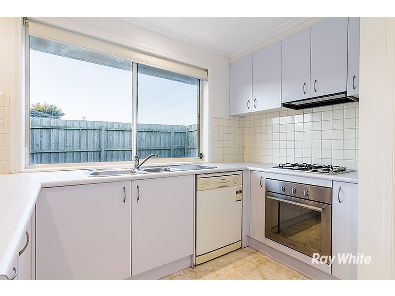 16 Fishburn Place, Cranbourne West VIC 3977