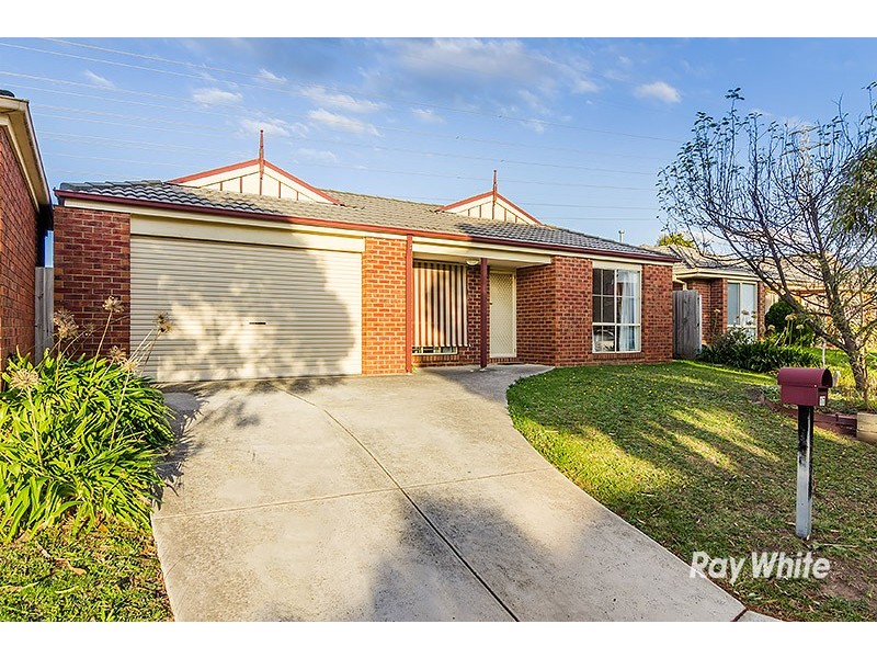 17 Fishburn Place, Cranbourne West VIC 3977
