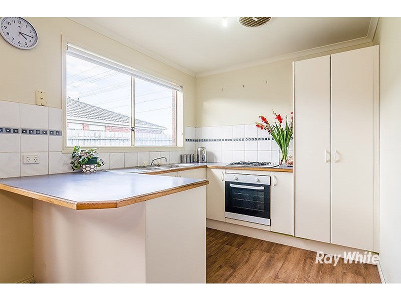 17 Fishburn Place, Cranbourne West VIC 3977
