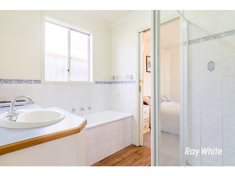 17 Fishburn Place, Cranbourne West VIC 3977