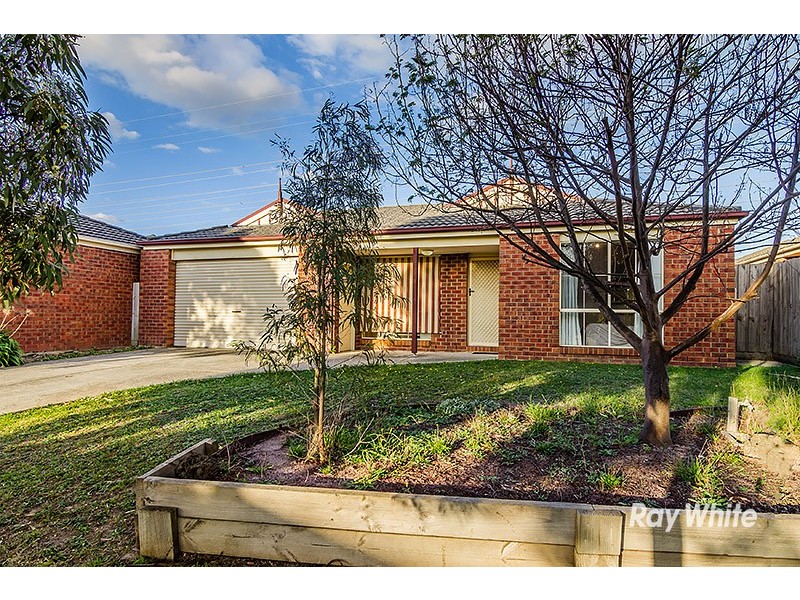 17 Fishburn Place, Cranbourne West VIC 3977