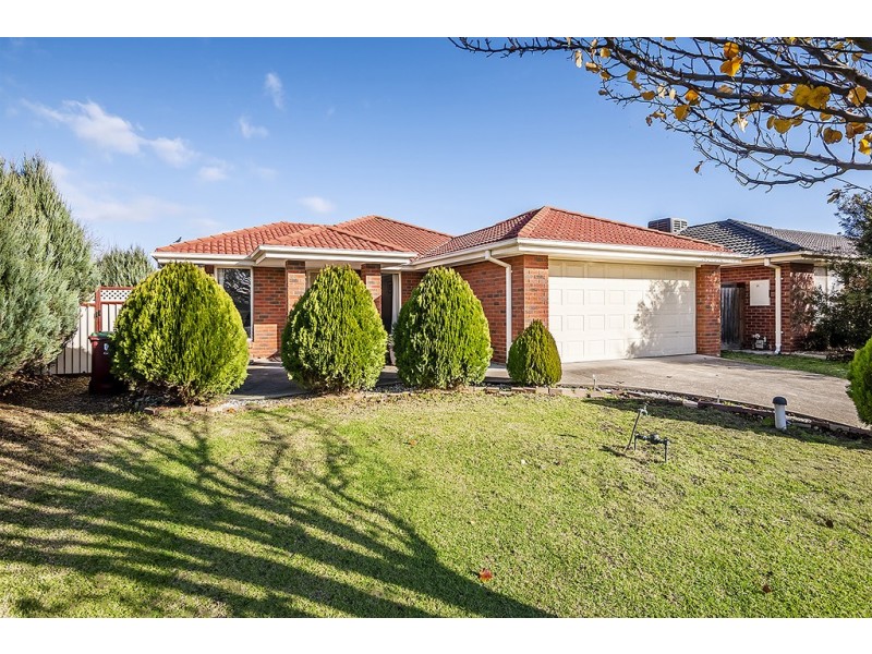 50 Merribah Way, Cranbourne West VIC 3977