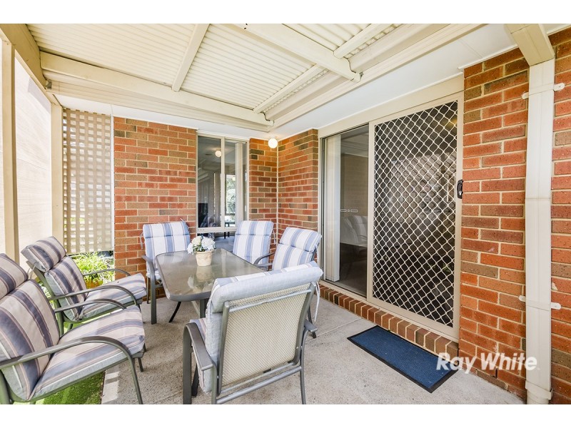 8 Fishburn Place, Cranbourne West VIC 3977