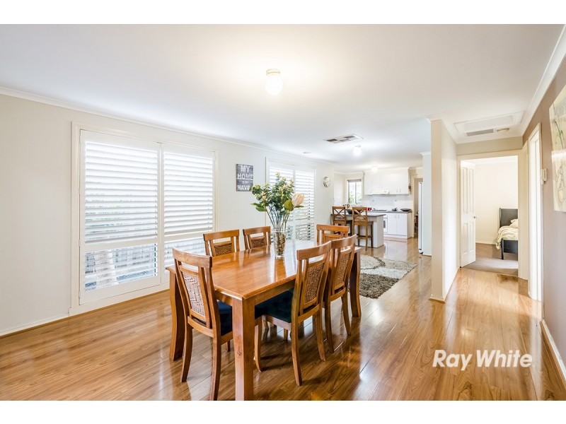 19 Cirai Crescent, Cranbourne West VIC 3977