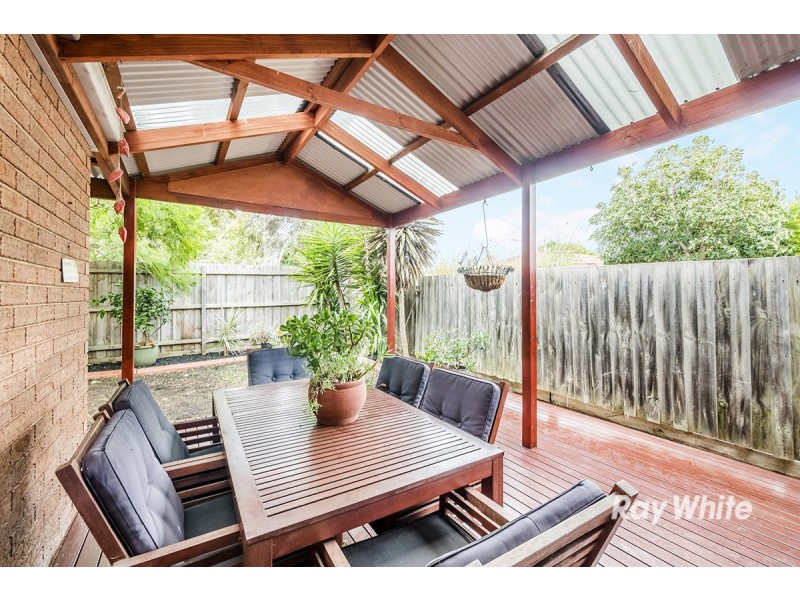 19 Cirai Crescent, Cranbourne West VIC 3977