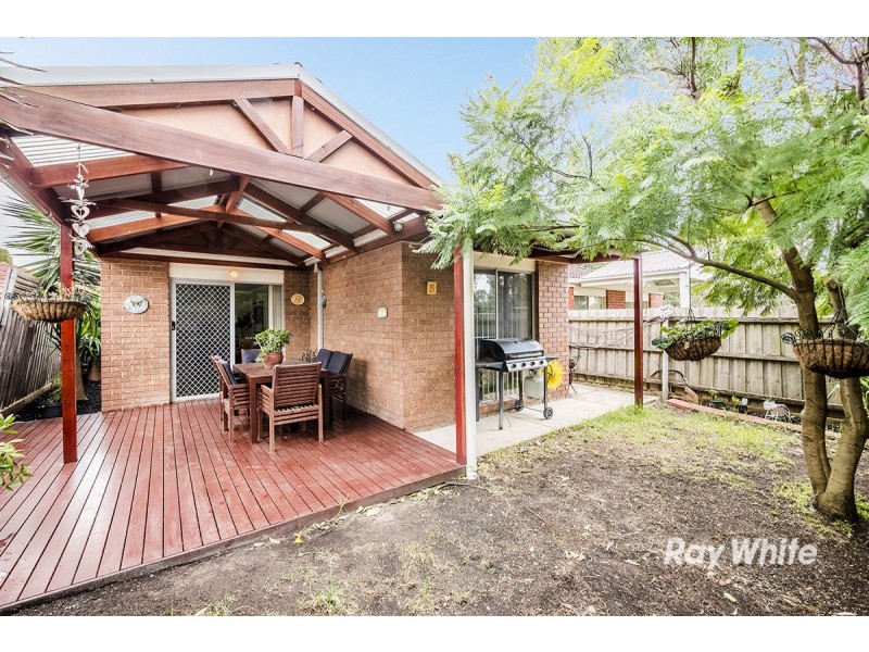 19 Cirai Crescent, Cranbourne West VIC 3977