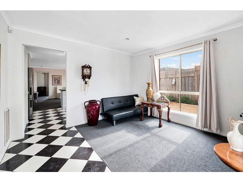 3 Calais Circuit, Cranbourne West VIC 3977