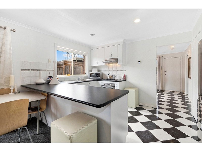 3 Calais Circuit, Cranbourne West VIC 3977