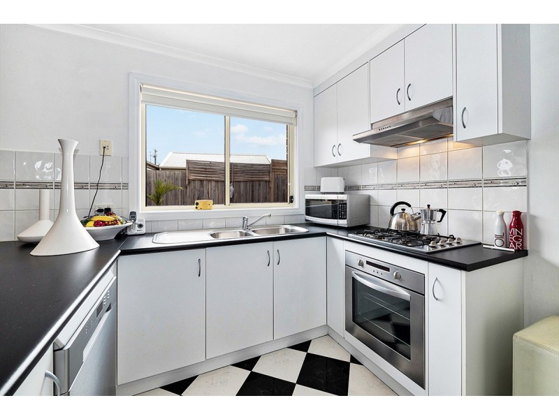 3 Calais Circuit, Cranbourne West VIC 3977