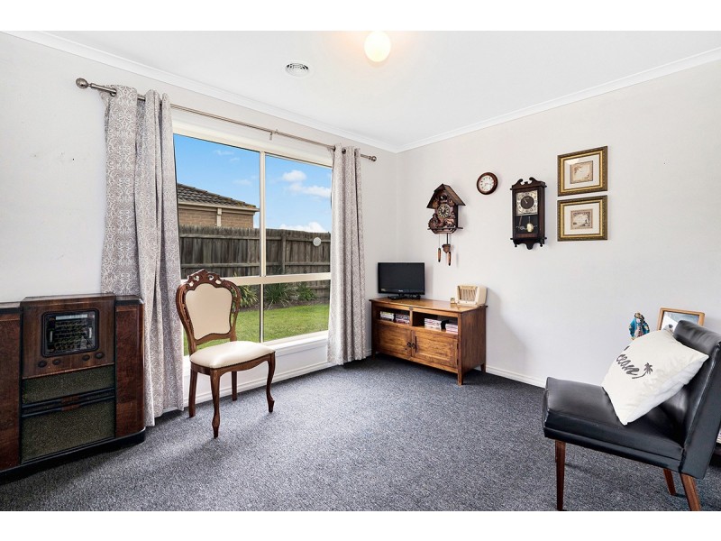 3 Calais Circuit, Cranbourne West VIC 3977