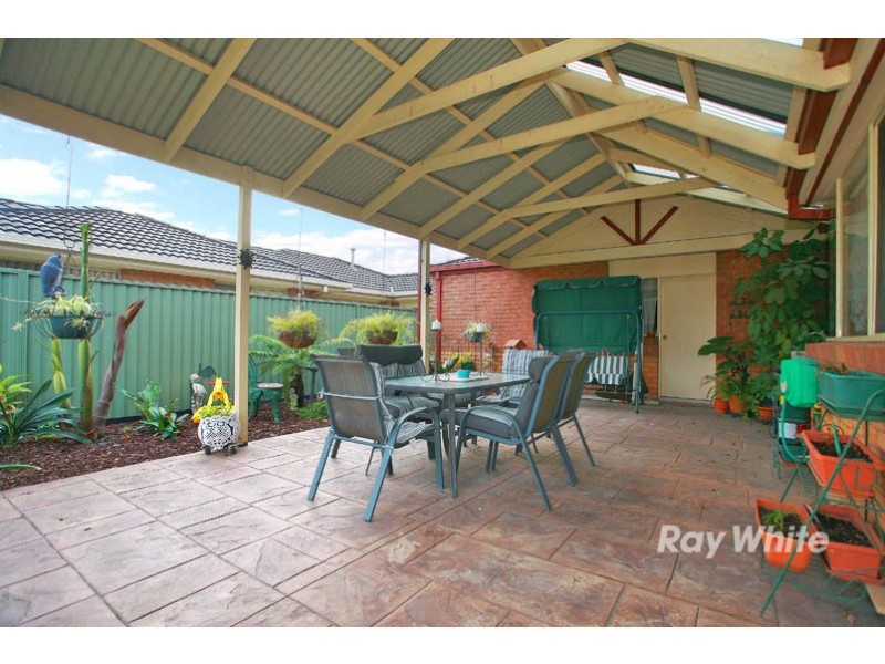 11 Thistlewood Place, Cranbourne East VIC 3977