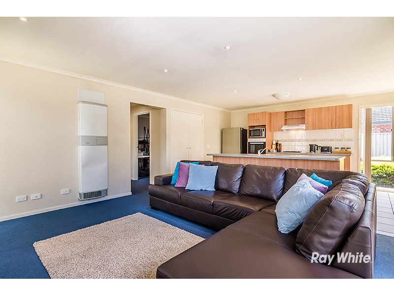 58 Scotsdale Drive, Cranbourne East VIC 3977