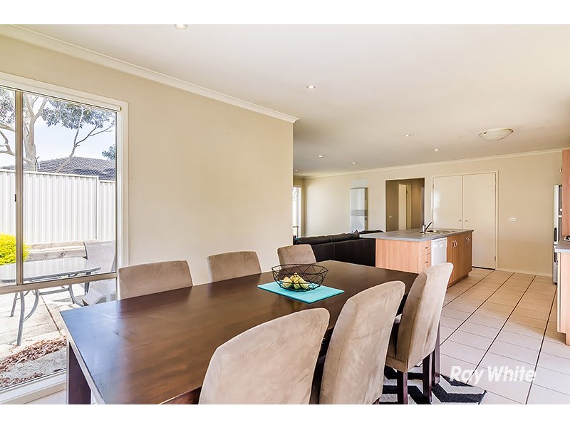 58 Scotsdale Drive, Cranbourne East VIC 3977