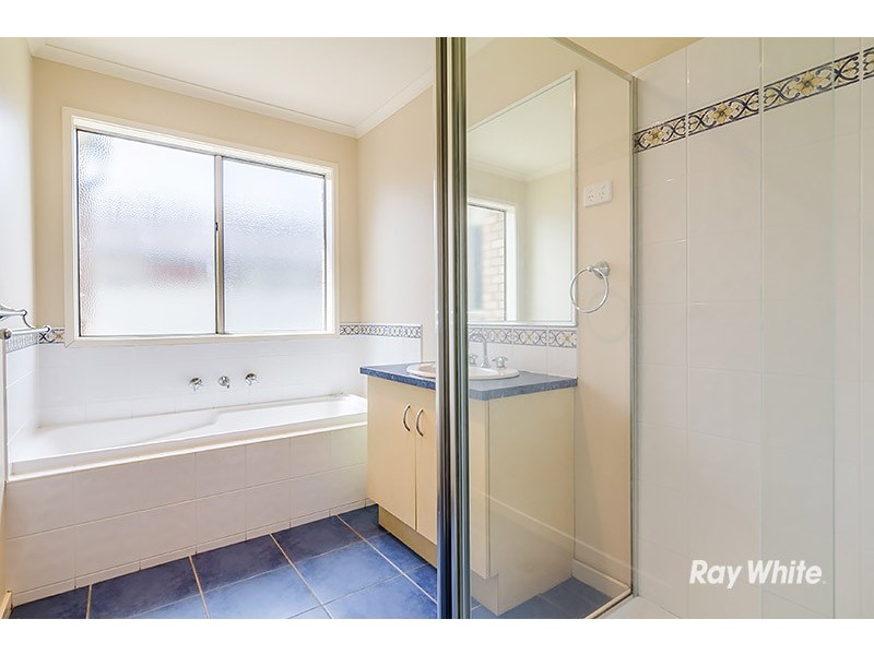 58 Scotsdale Drive, Cranbourne East VIC 3977