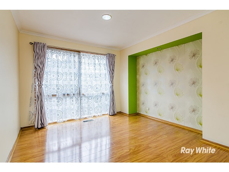 86 Waverley Park Drive, Cranbourne North VIC 3977