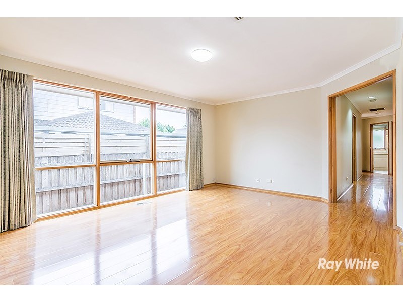 86 Waverley Park Drive, Cranbourne North VIC 3977