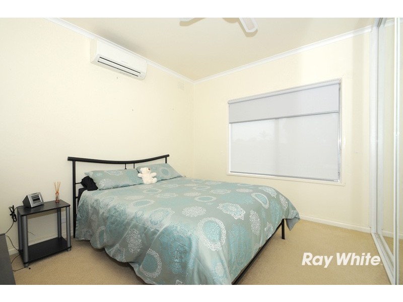 9 Damian Court, Cranbourne VIC 3977