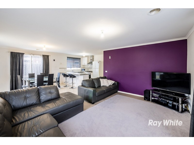 2/107-109 Breens Road, Cranbourne West VIC 3977