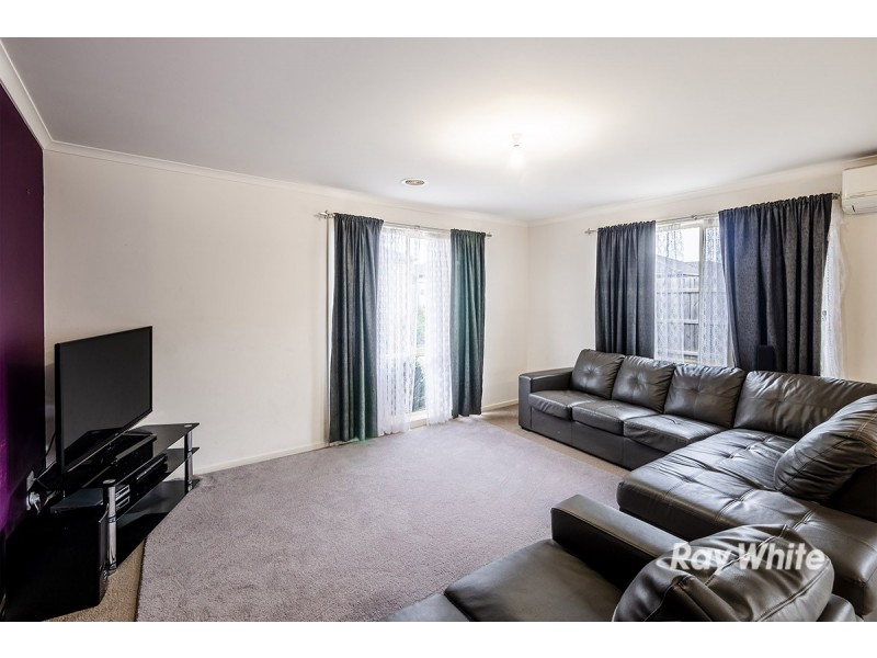 2/107-109 Breens Road, Cranbourne West VIC 3977