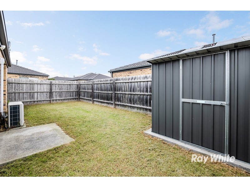 2/107-109 Breens Road, Cranbourne West VIC 3977