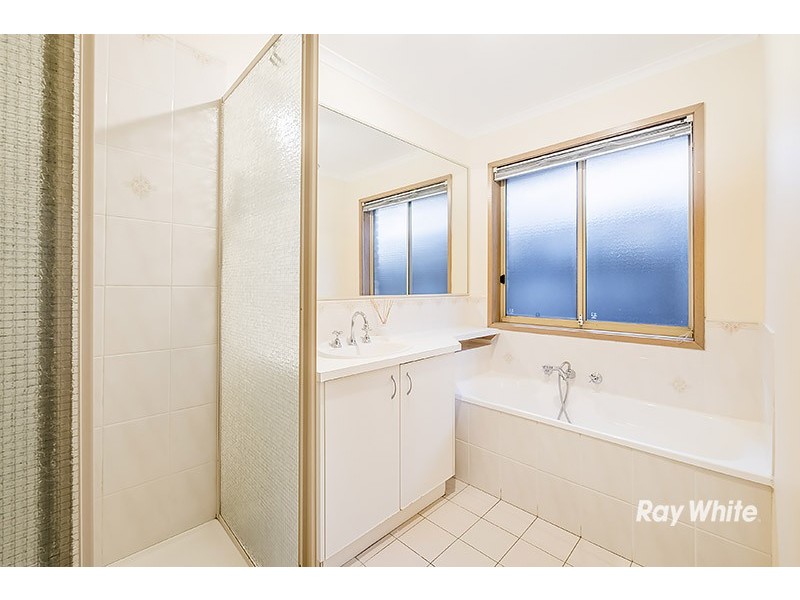 7 Yaltara Close, Cranbourne West VIC 3977