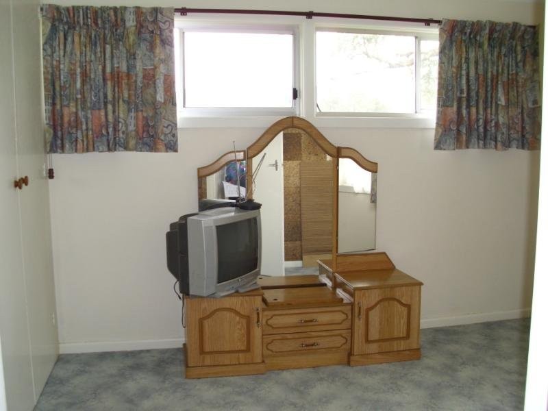 8A Heather Grove, Cranbourne East VIC 3977