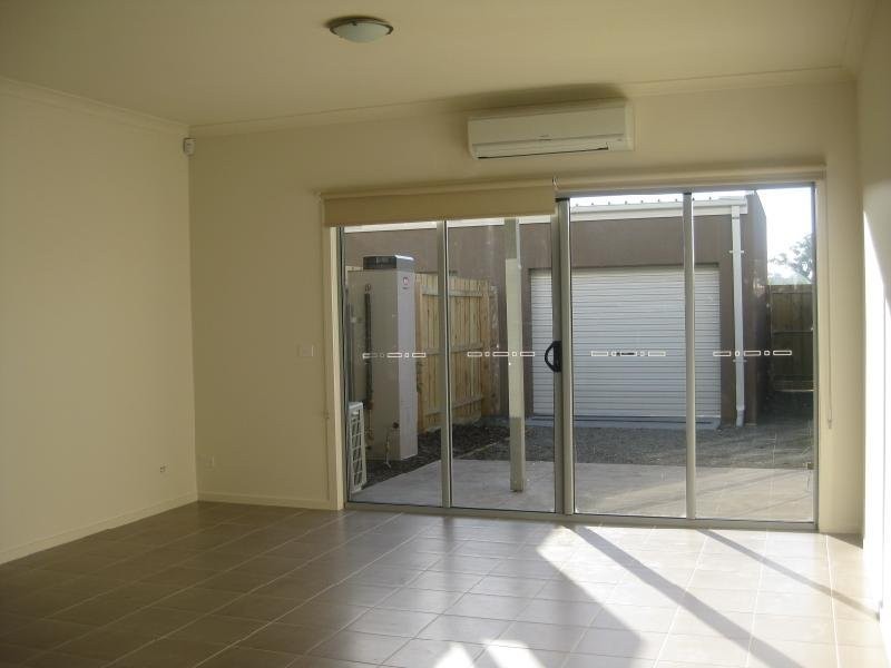 15 Connell Lane, Dandenong VIC 3175