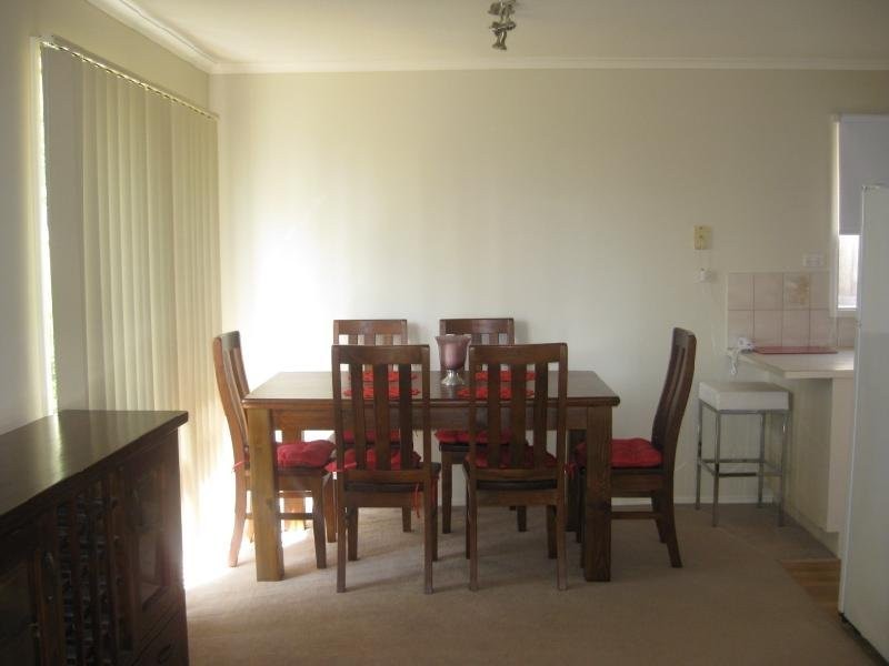 5 Jindalee Gardens, Cranbourne West VIC 3977