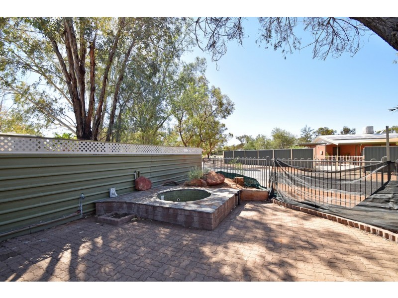 2/17 Laver Court, Sadadeen NT 0870 Elders Real Estate Alice Springs