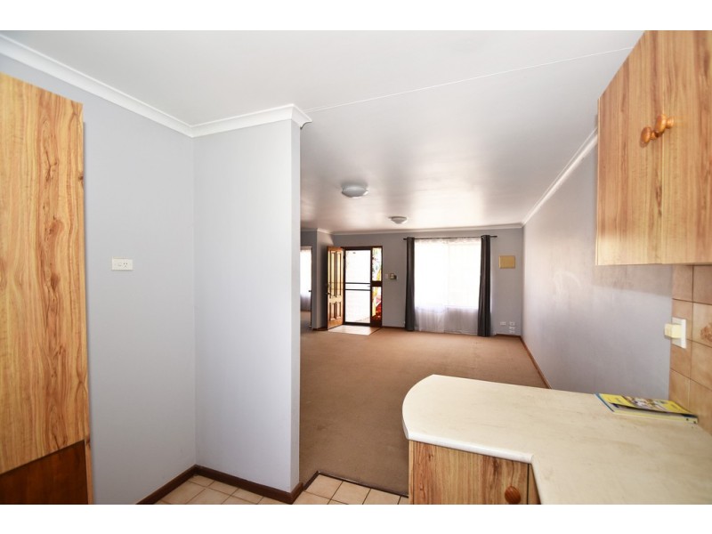 2/17 Laver Court, Sadadeen NT 0870 Elders Real Estate Alice Springs