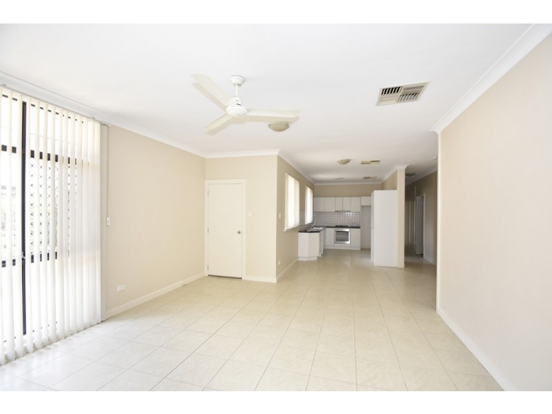 1/16-18 Larapinta Drive, Araluen NT 0870