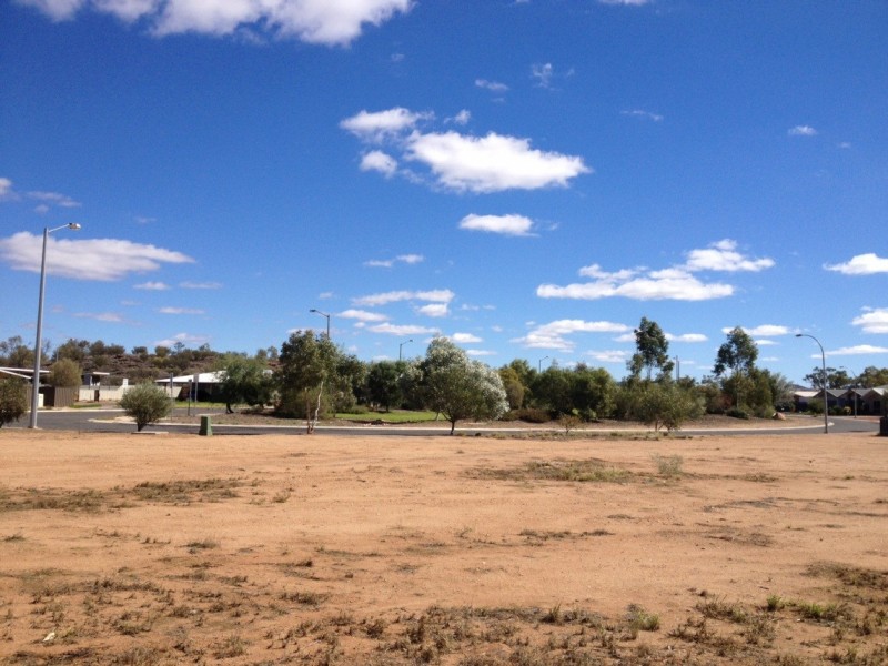 2 Teague Cres, Alice Springs NT 0870