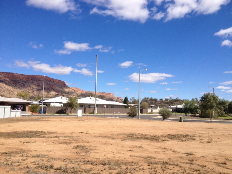 2 Teague Cres, Alice Springs NT 0870
