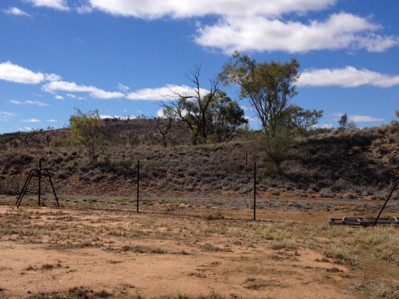 2 Teague Cres, Alice Springs NT 0870