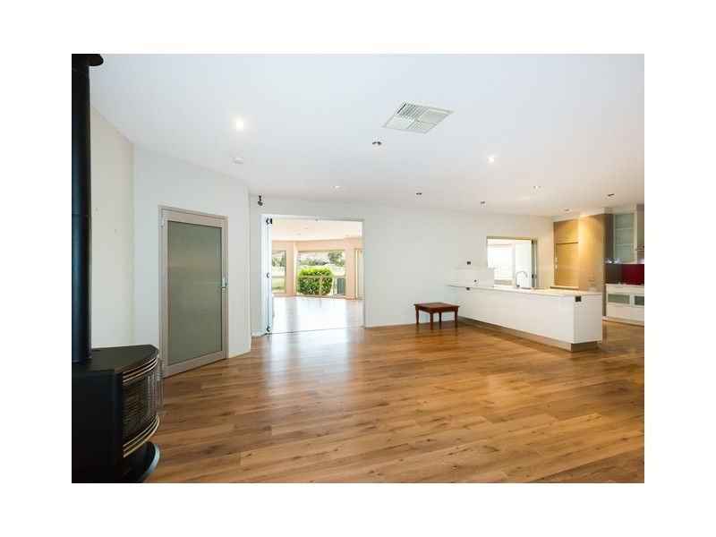 8 Coppock Court, Desert Springs NT 0870