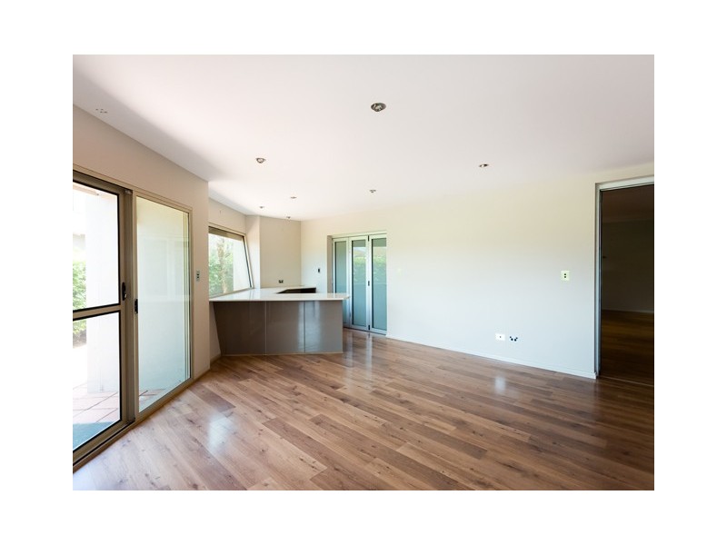 8 Coppock Court, Desert Springs NT 0870