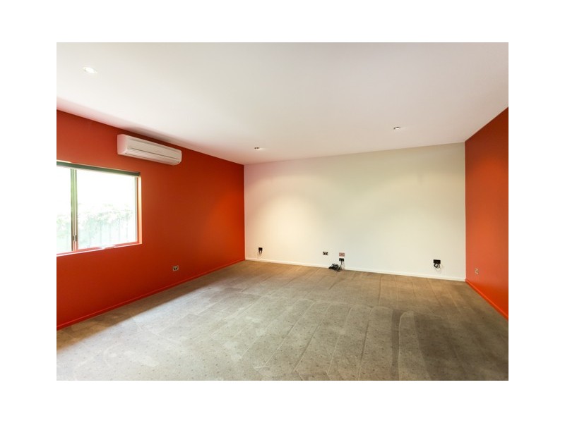 8 Coppock Court, Desert Springs NT 0870