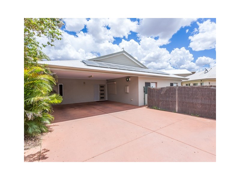 8 Coppock Court, Desert Springs NT 0870