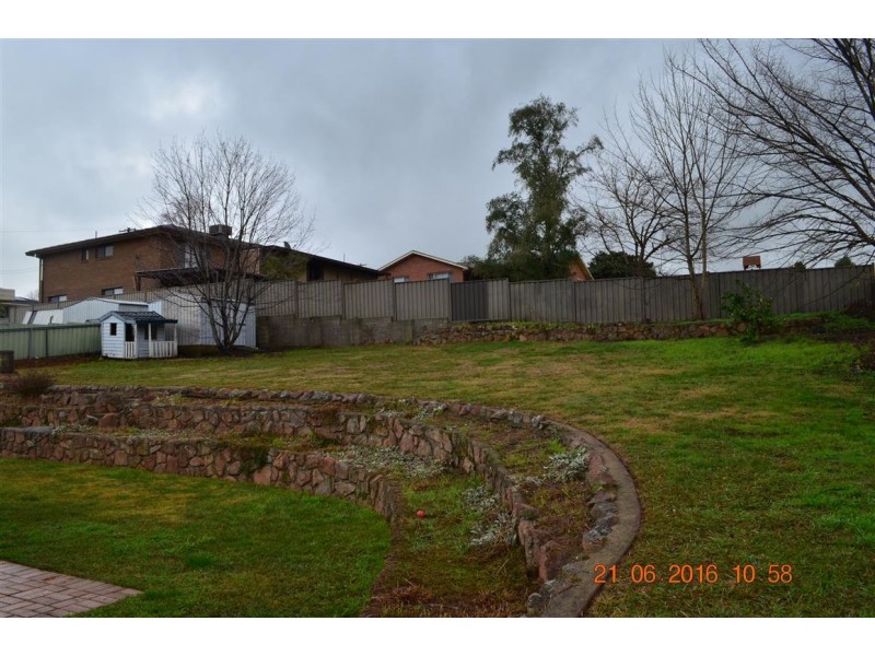 14 Wyndam Street, Adelong NSW 2729