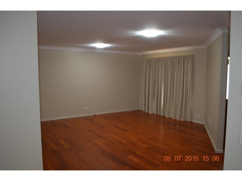 18 Lockhart Street, Adelong NSW 2729