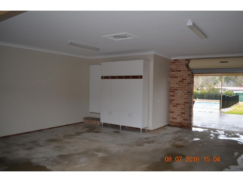 18 Lockhart Street, Adelong NSW 2729