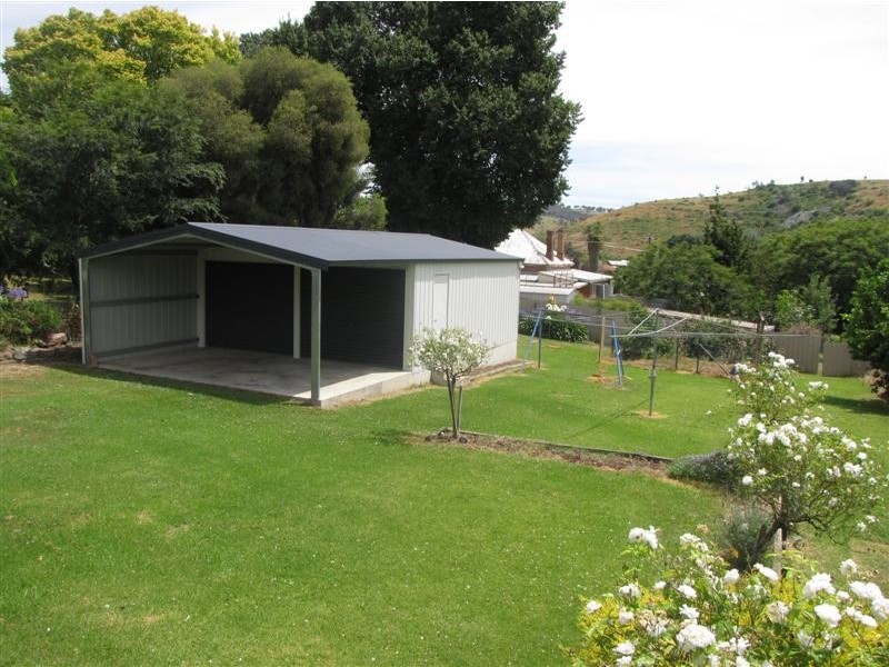 104 Lockhart Street, Adelong NSW 2729