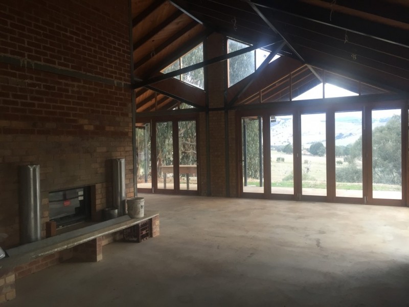 723 East Gilmore Road, Tumut NSW 2720