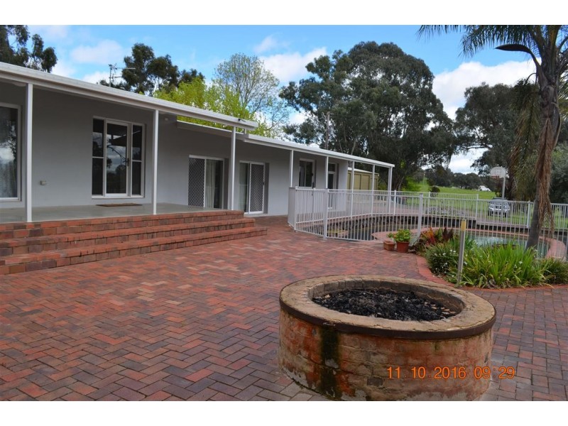 534 Blowering Road, Tumut NSW 2720