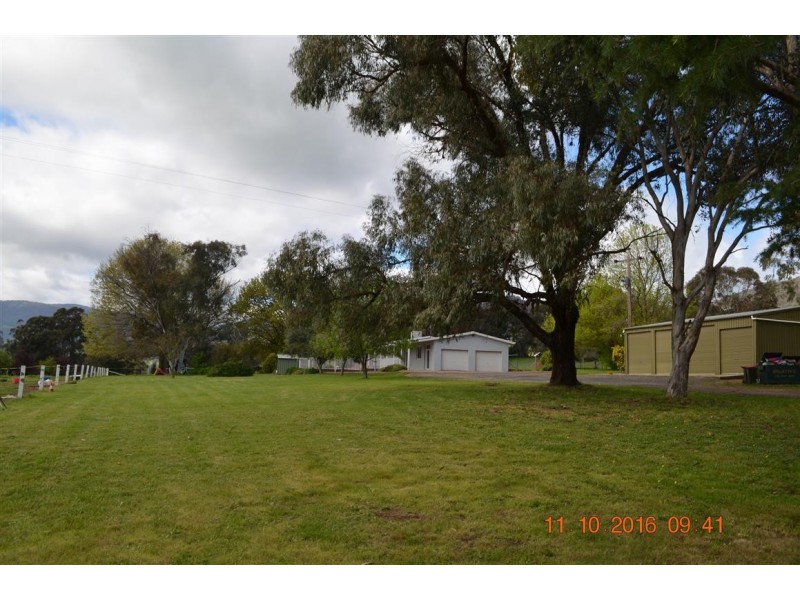 534 Blowering Road, Tumut NSW 2720