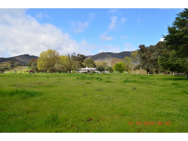 534 Blowering Road, Tumut NSW 2720