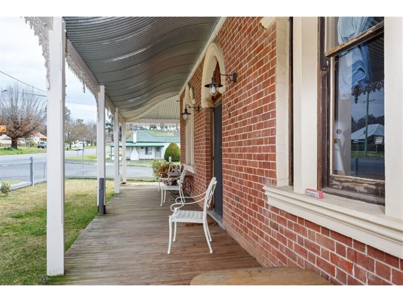 106 Tumut Street, Adelong NSW 2729