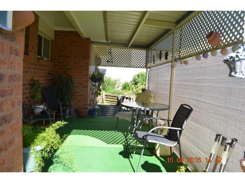 2/30A Howick Street, Tumut NSW 2720