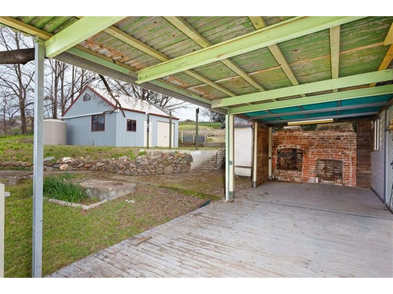 17 Gilmore Street, Adelong NSW 2729