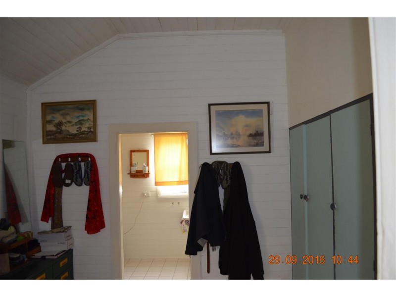 19 Lockhart Street, Adelong NSW 2729